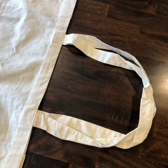 GUCCI Canvas Shopping Tote 👜 - Picture 8 of 8